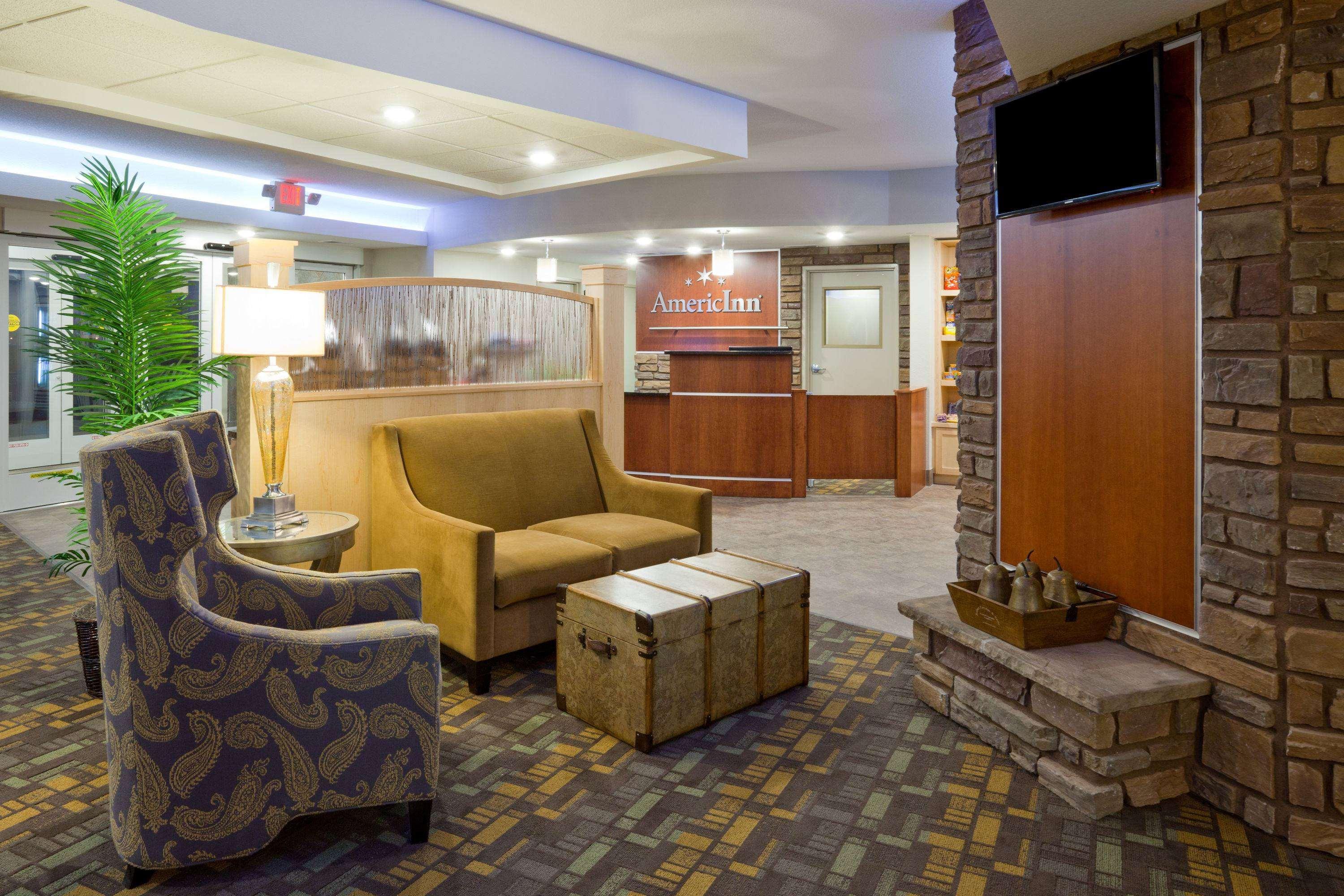 Americinn By Wyndham Hartford Sd Exterior foto