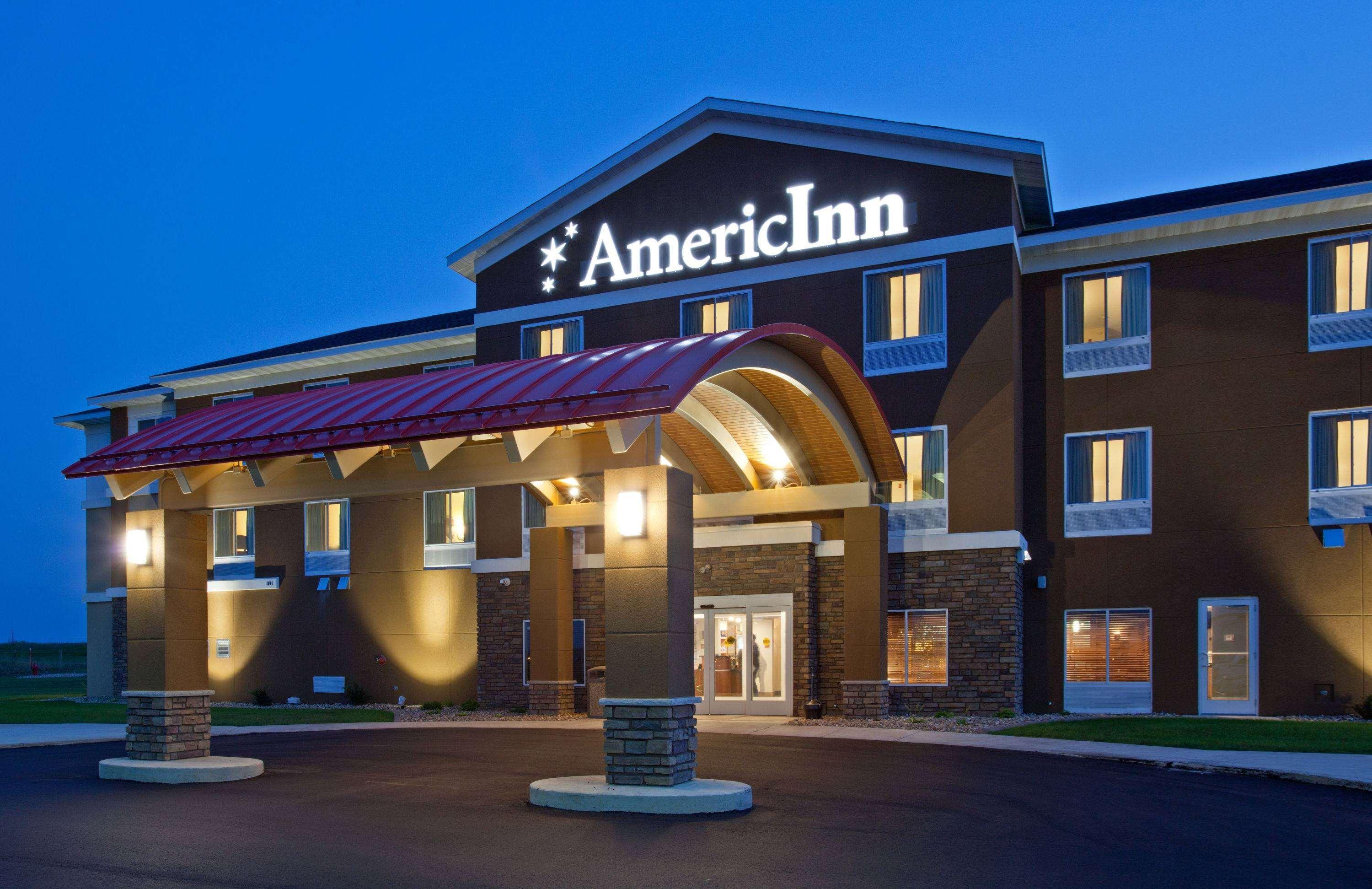 Americinn By Wyndham Hartford Sd Exterior foto